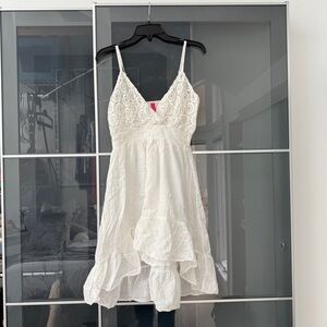 Elegant White Lace Dress